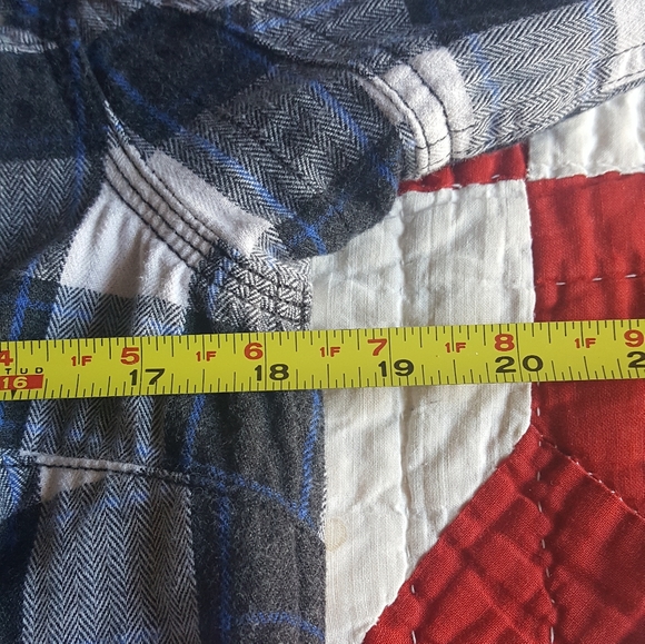 Duluth Trading plaid shirt with button sleeves - Picture 8 of 9